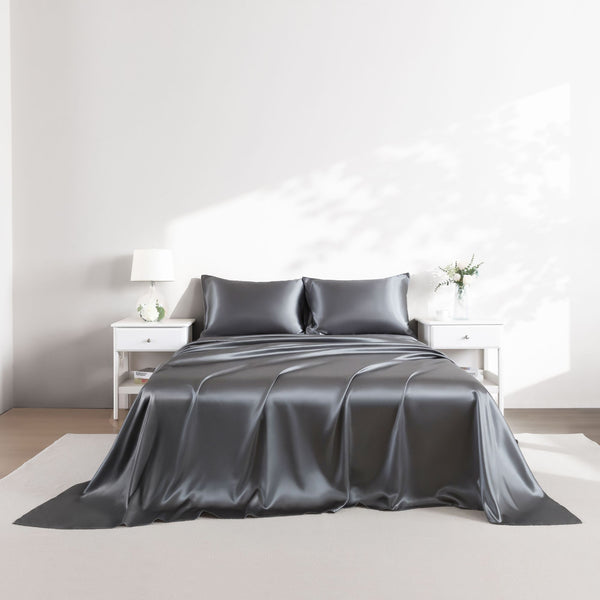 4-Piece Satin Sheet Set by Yalamila