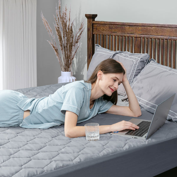 Ultra Soft Cotton Waterproof Mattress Pad by DOWNCOOL