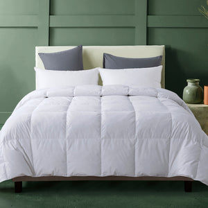 Lightweight Goose Duck Down Comforter by WEN DI SI DRESS