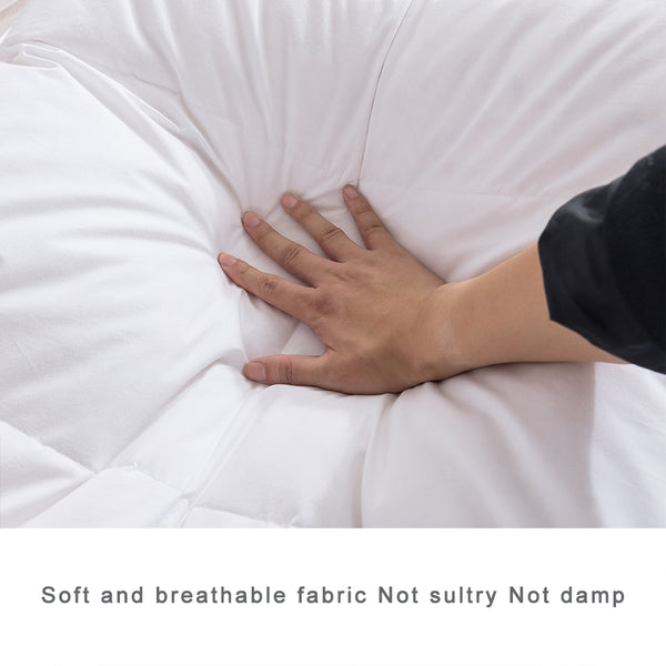100% Cotton Lightweight Down Comforter by WhatsBedding
