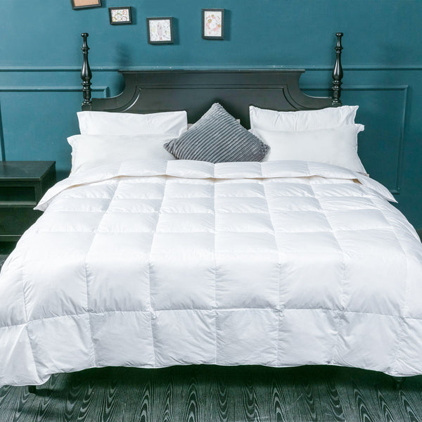 Lightweight Down Comforter for Summer by DOWNCOOL