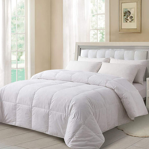 White Lightweight Down Comforter with 100% Cotton Cover by ELNIDO QUEEN