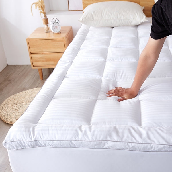 2 Inch Thick Mattress Topper with 400T 100% Cotton Cover by WhatsBedding