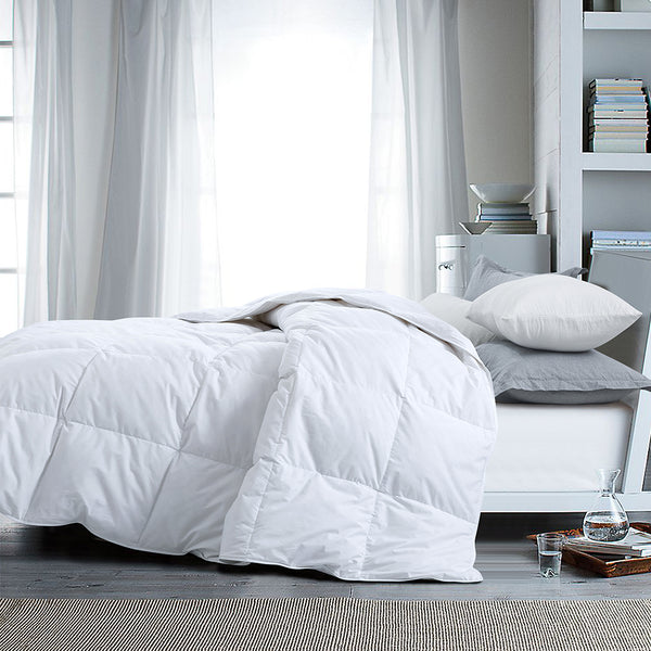 Down Comforter with 100% Cotton Cover by Yalamila